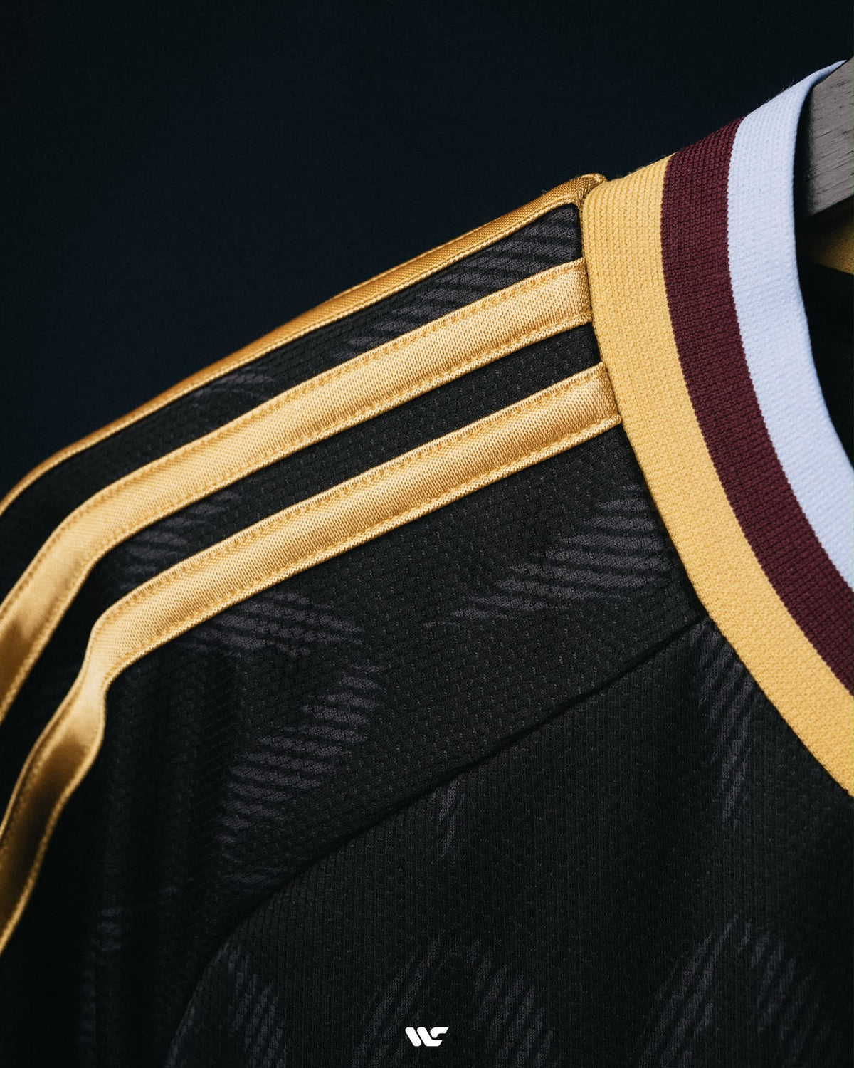 Aston Villa 2026-27 Away Jersey black and gold – photo 5