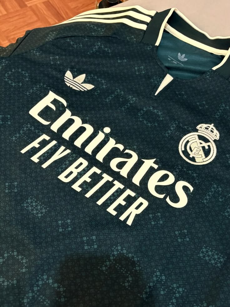Real Madrid 2026-27 Green Away Jersey Fan Version – photo 10